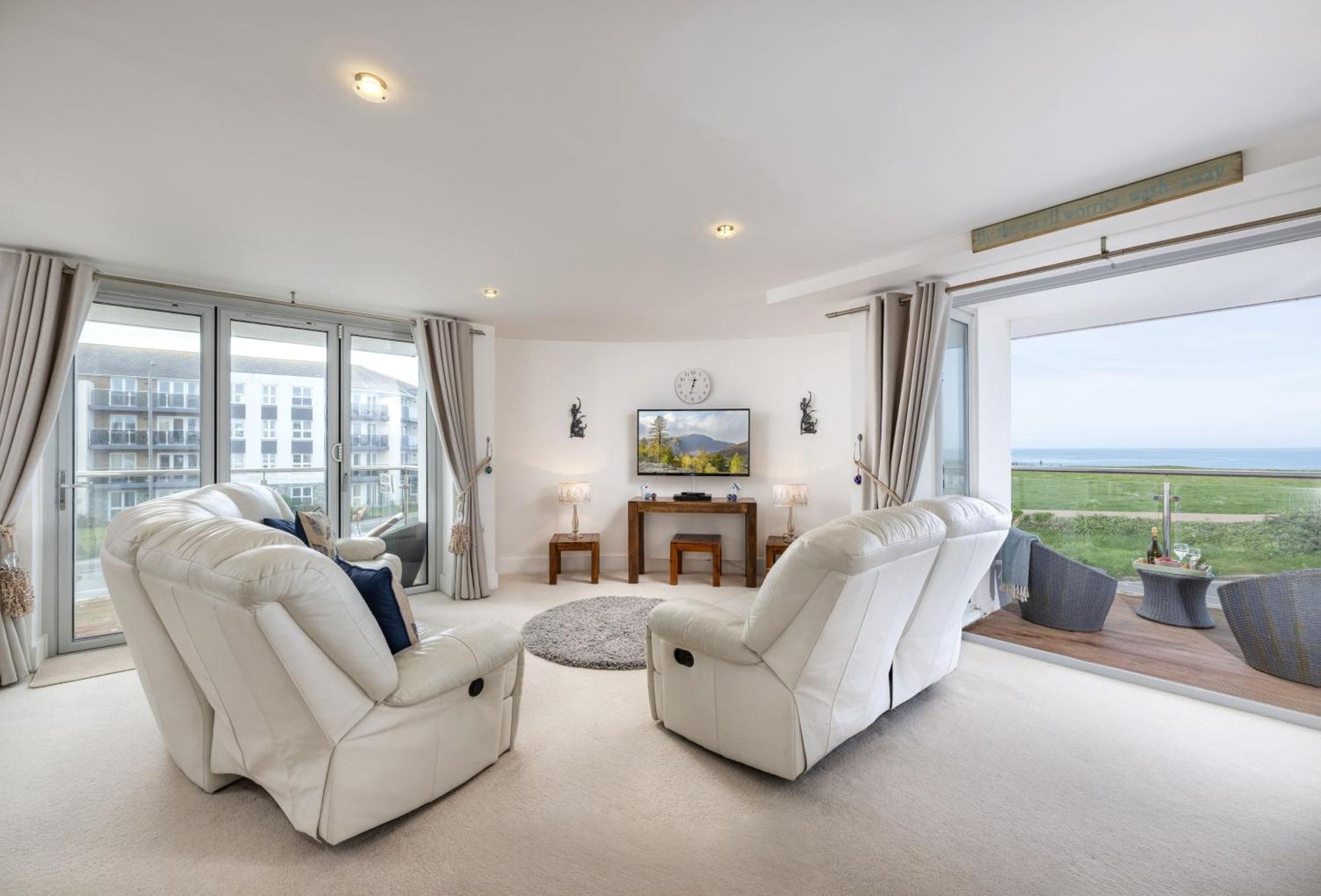Number 2 In Lusty Glaze, Newquay Villa New Quay Buitenkant foto