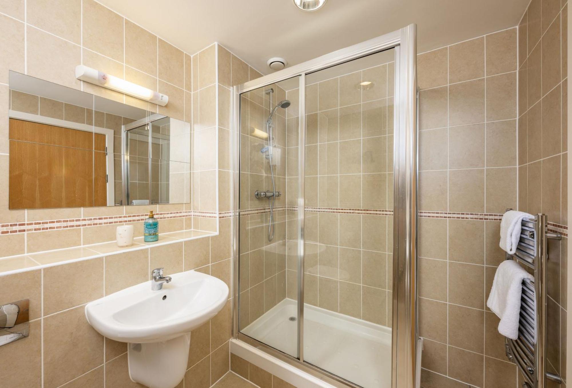 Number 2 In Lusty Glaze, Newquay Villa New Quay Buitenkant foto